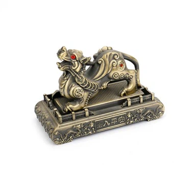 Figurine de animale din metal